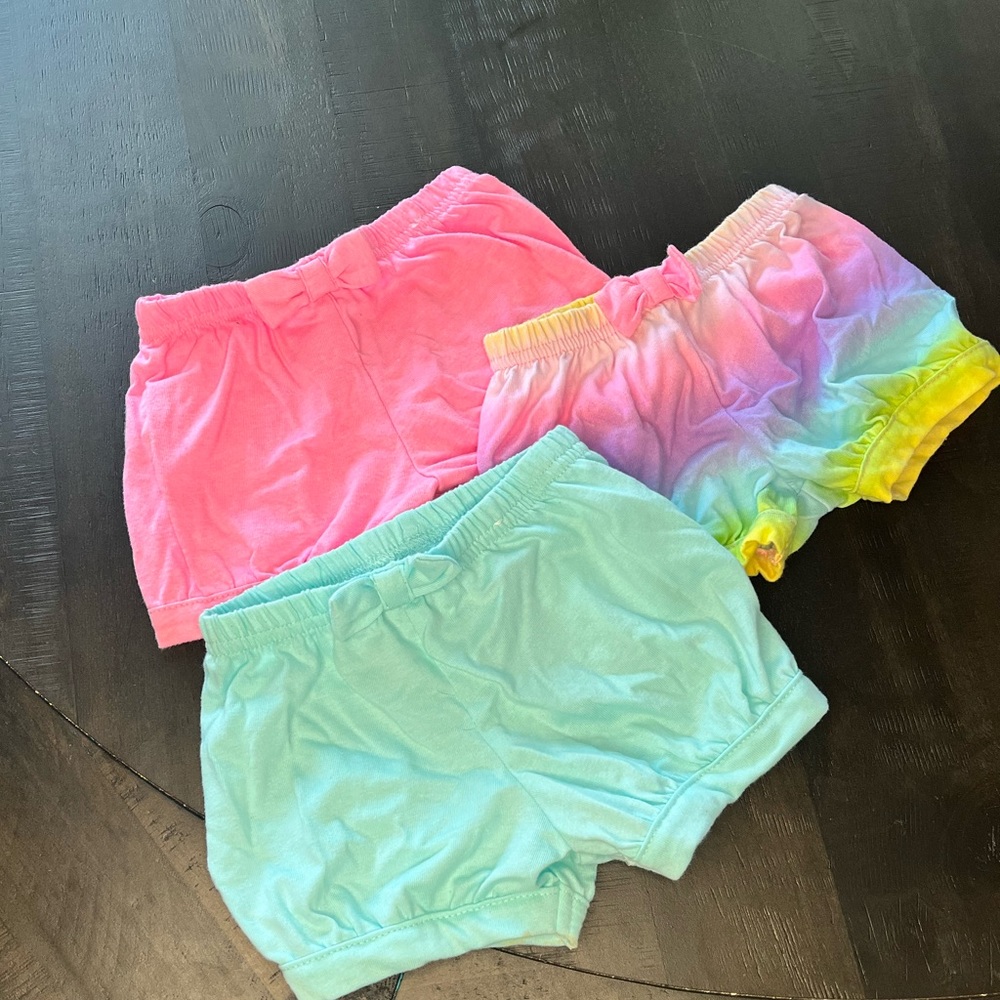 Bundle shorts 6-9 months